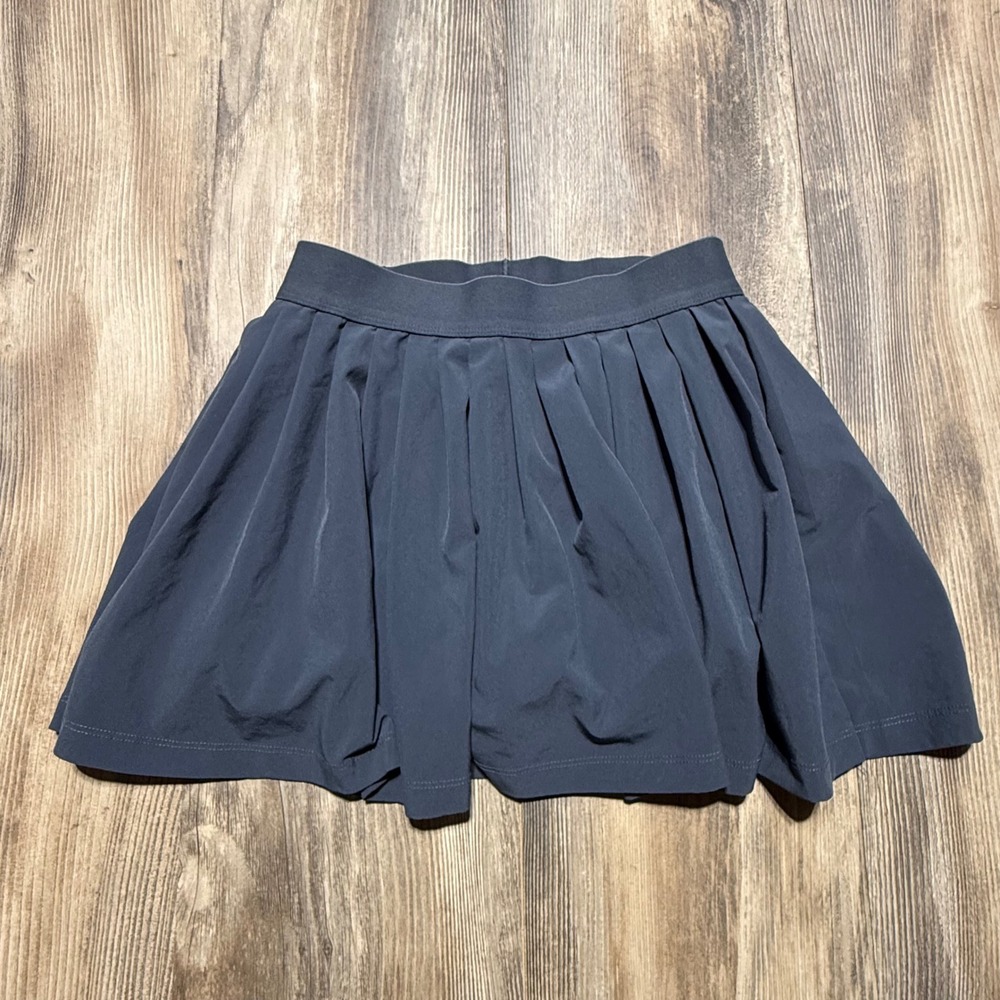 Athleta Girl Pleated Athletic Skort Charcoal Grey Size M 8-10 Tennis Golf Skirt